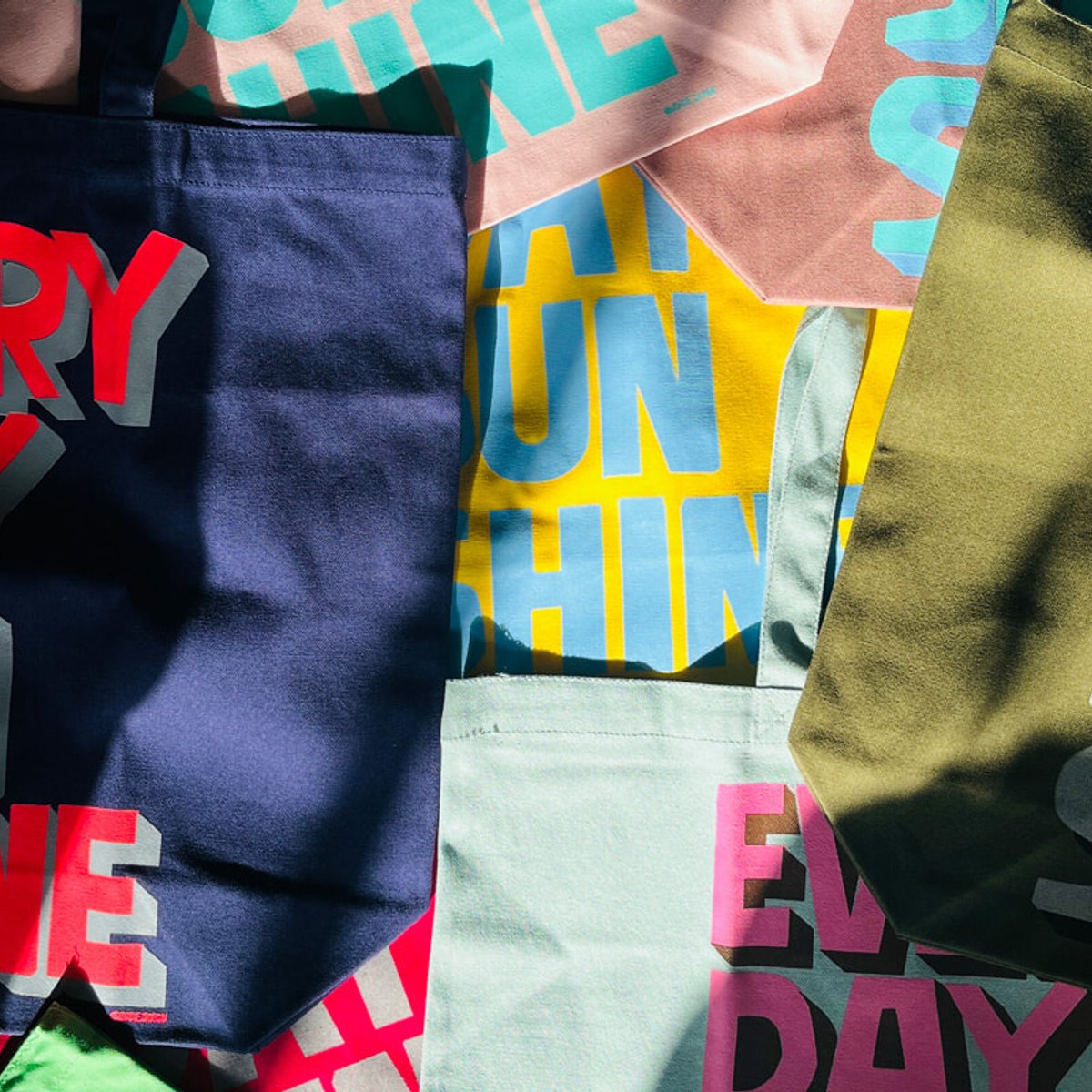 ポール・スミス、英国アーティストのポップアップを開催。