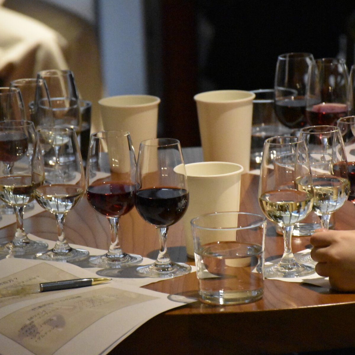 【応募終了】世界を魅了するピノ・ノワール4種を飲み比べ！ ワイン初心者向け講座。