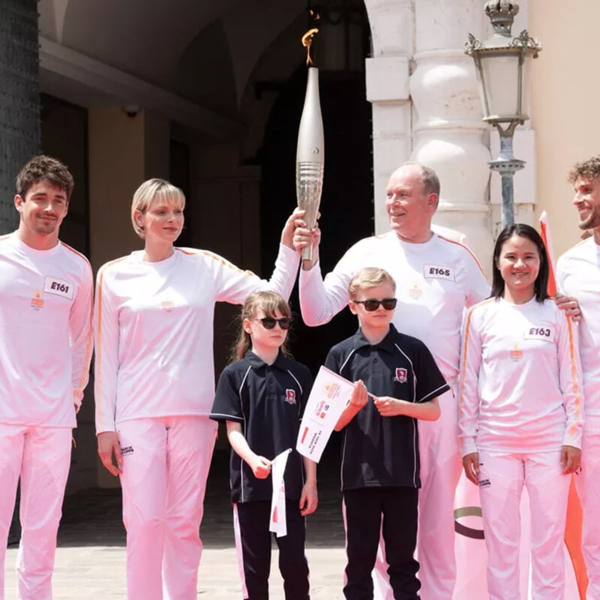 モナコ王室のメンバー、パリオリンピックの聖火リレーに参加。