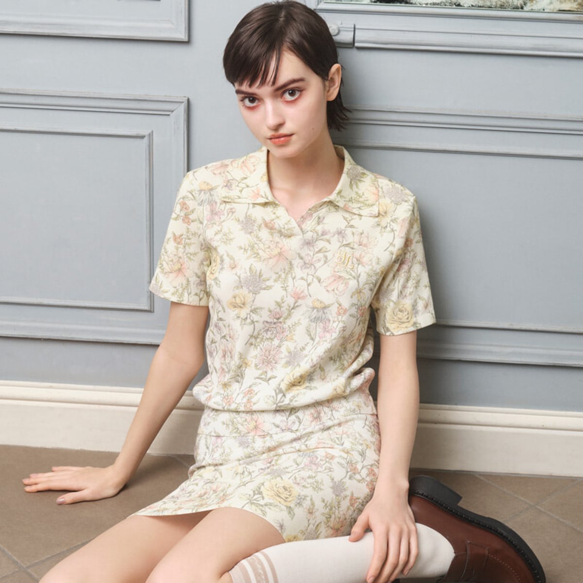 大人の花柄で、ロマンティックな夏を。