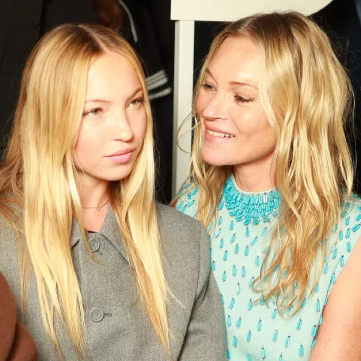 ケイト・モス母娘がモードな水着姿でイビサ島を満喫。