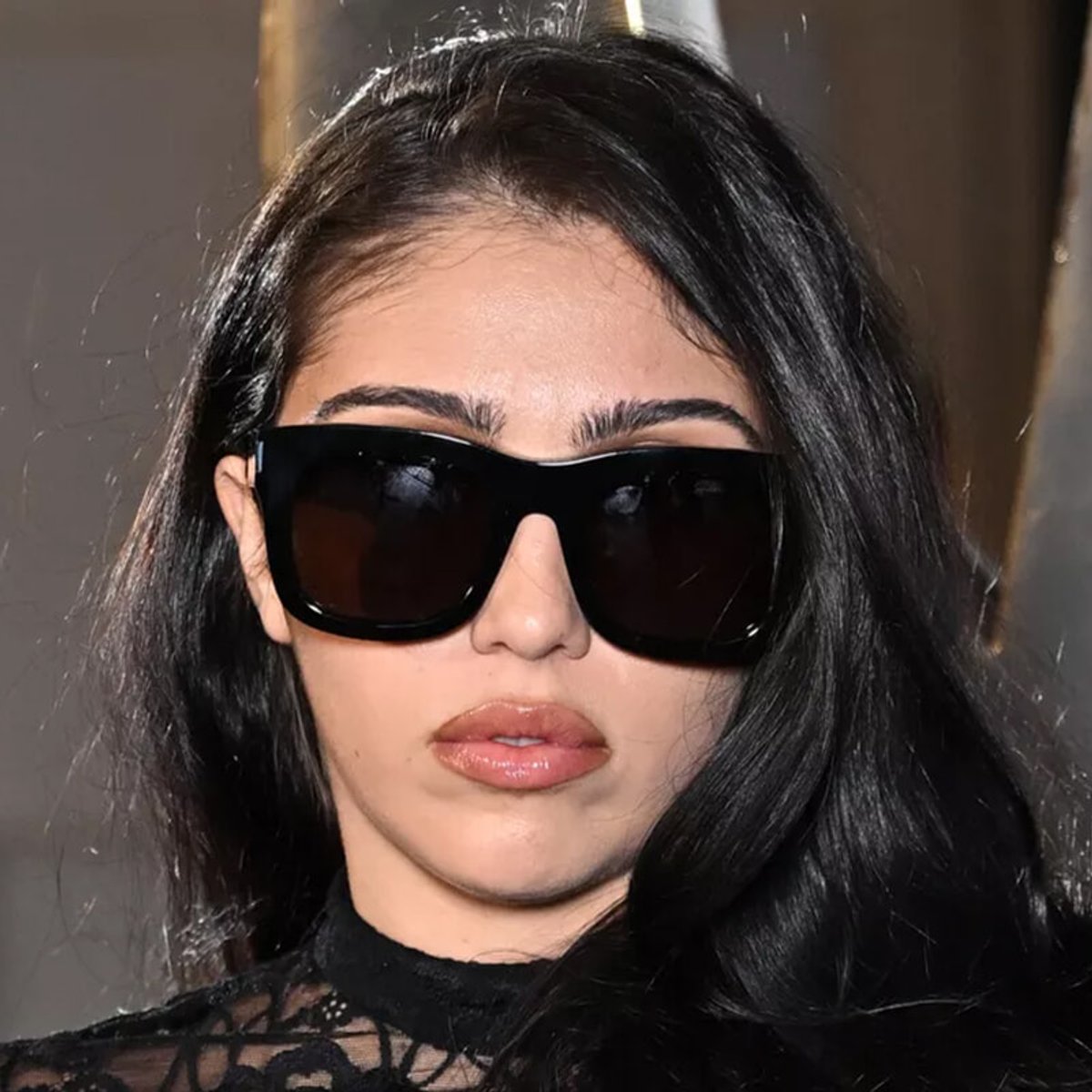 マドンナの長女、母を彷彿とさせるセクシーなファッションで登場！