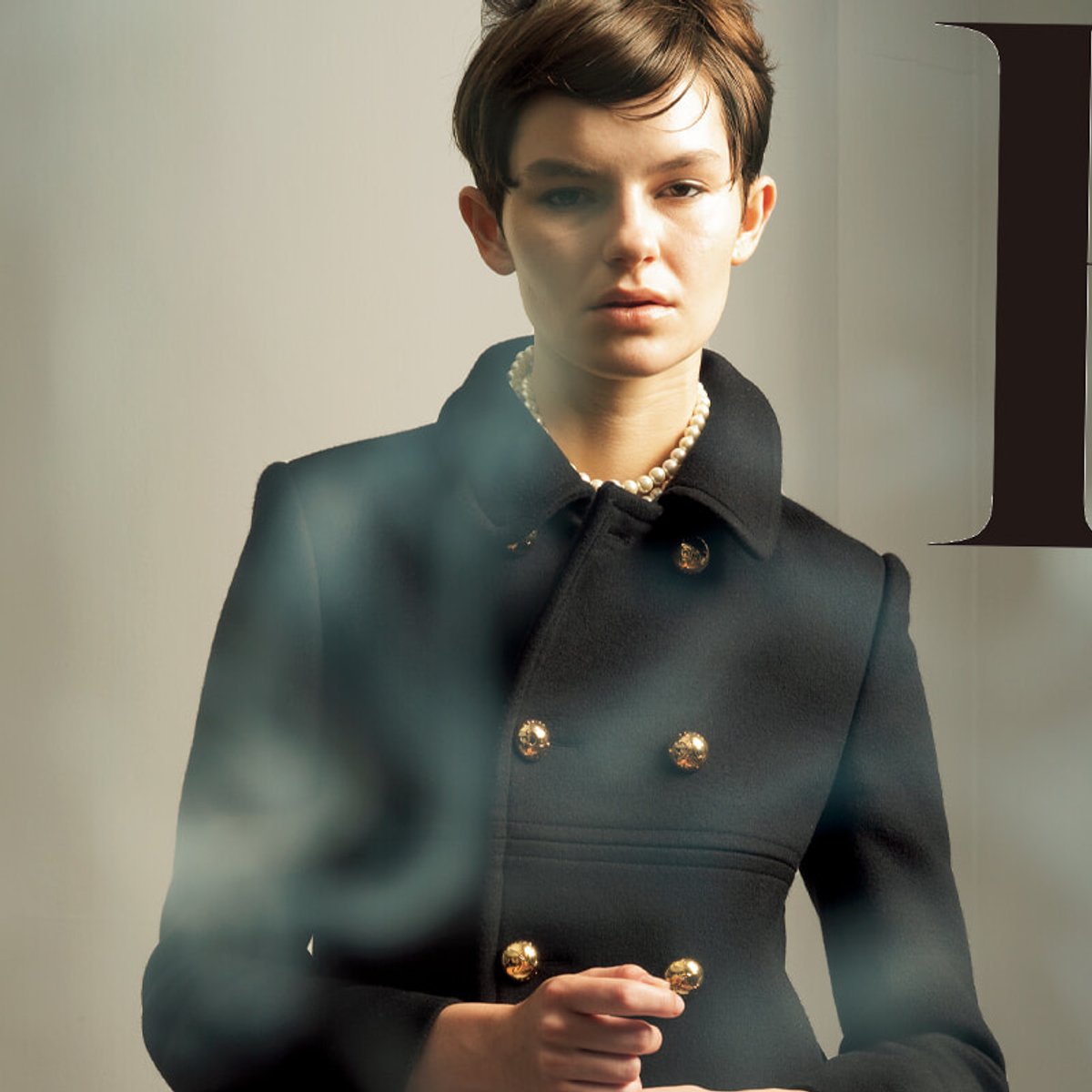 シャネルやエルメス、ディオールetc…、正統派フレンチシックを味方につけて。【10. French Chic | 大人の新ベーシックAtoZ】