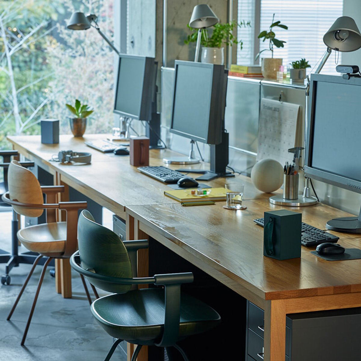 これからのワークスタイルにぴったりなチェアとポータブルバッテリーって？