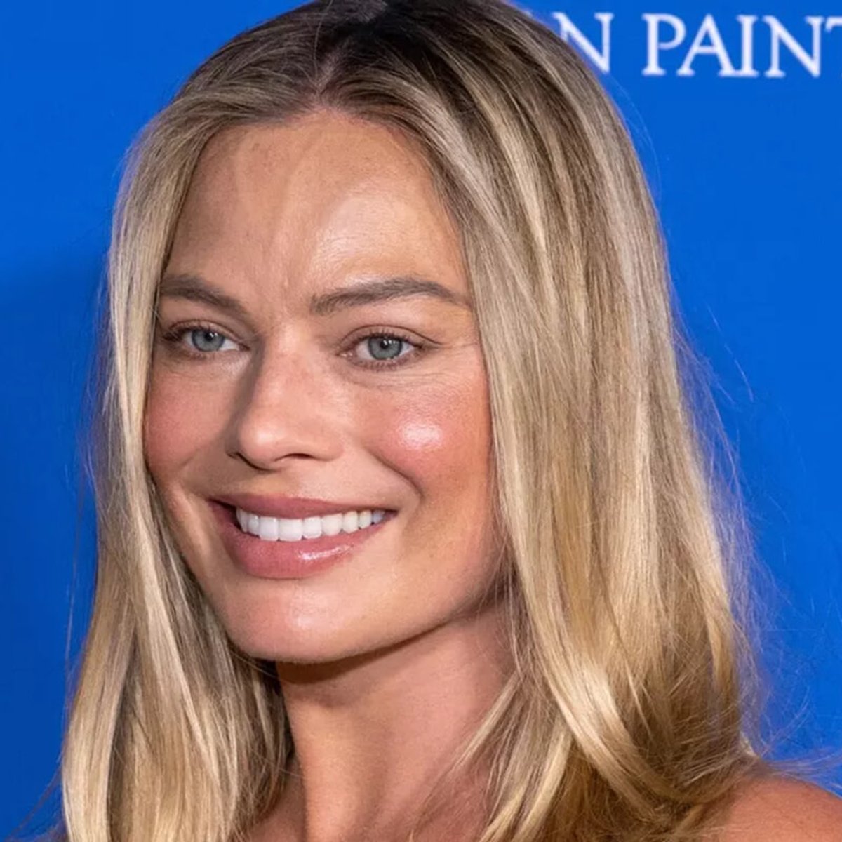 マーゴット・ロビーのマタニティ姿の投稿、議論を呼ぶ。