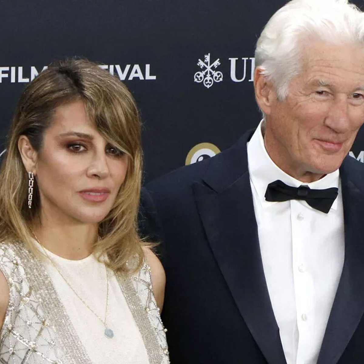 リチャード・ギア、34歳年下の妻と珍しくレッドカーペットに登場！