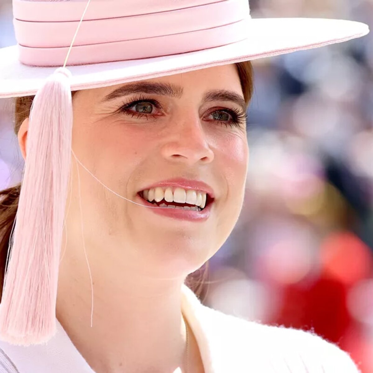 ユージェニー王女、6年目の結婚記念日に美しい写真を投稿。