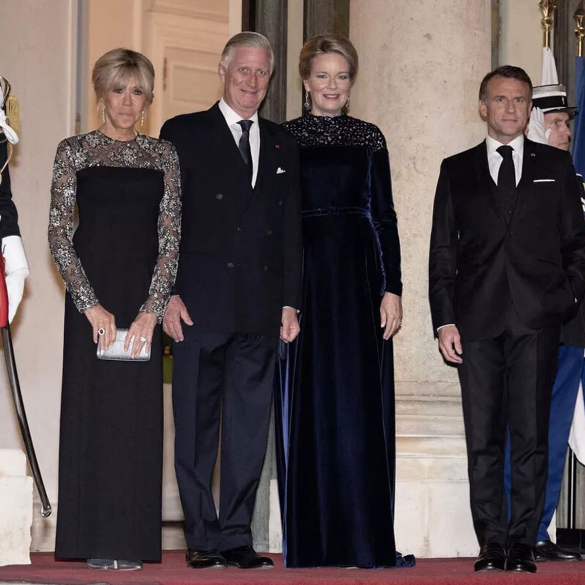 写真で見る、ベルギー国王夫妻を迎えてマクロン仏大統領夫妻がエリゼ宮で催した豪華な公式晩餐会
