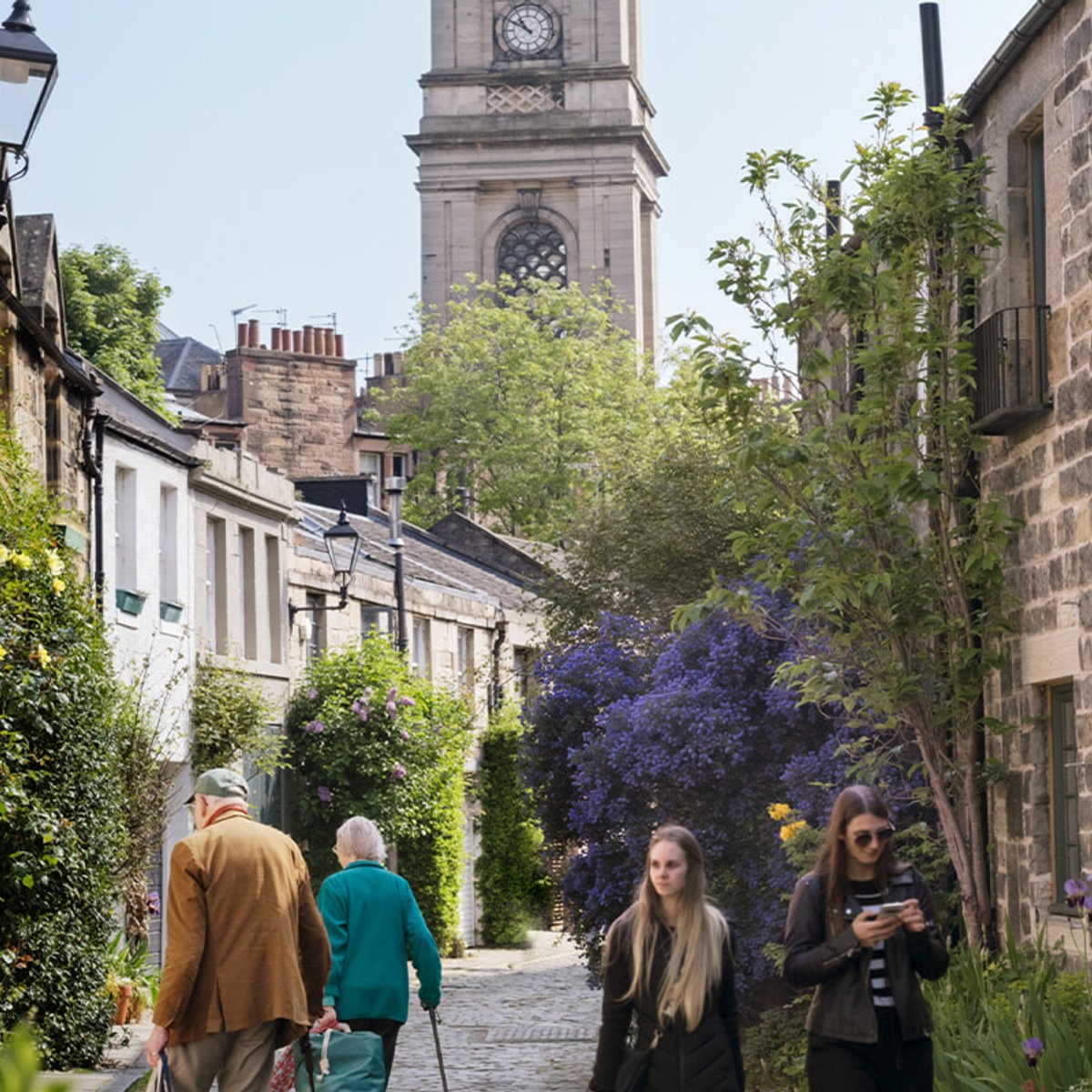 感度の高い店を求めて、スコットランドのストックブリッジへ。
