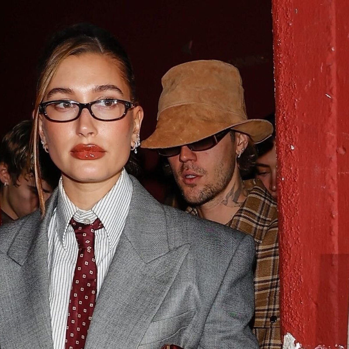 ヘイリー・ビーバー、産後2ヶ月のお腹を投稿しモデル業に復帰！