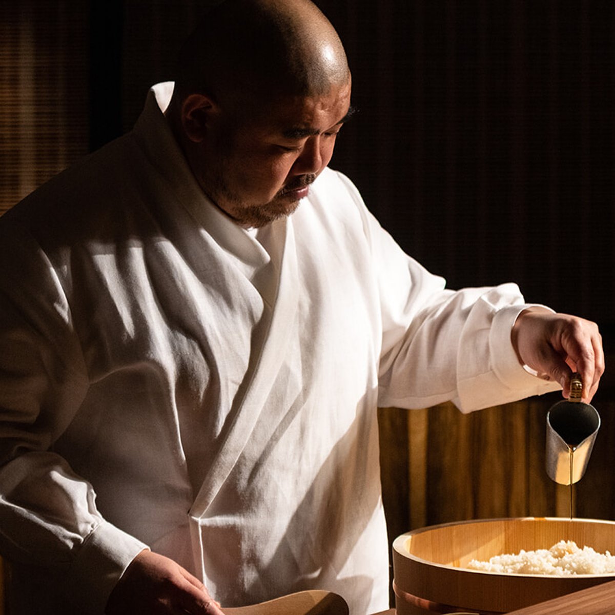 手仕事が生み出す口福の旅。五感で味わうパリ最高峰の和食をハクバで。