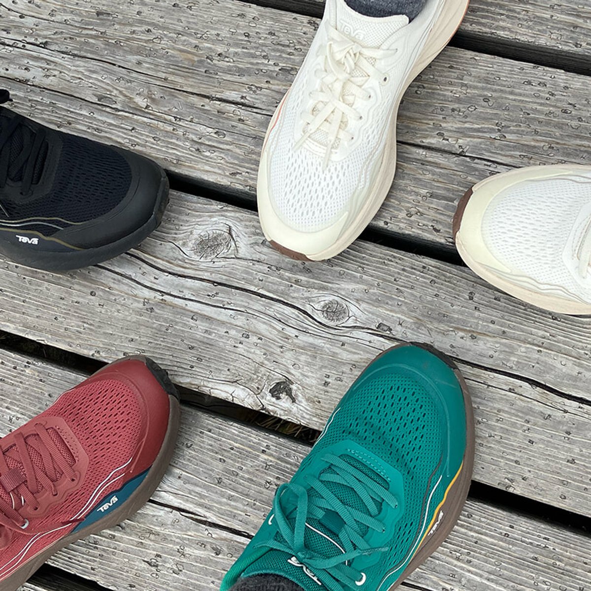 歩きやすさ抜群。テバのシューズで、奥日光をライト＆ファストハイク体験！