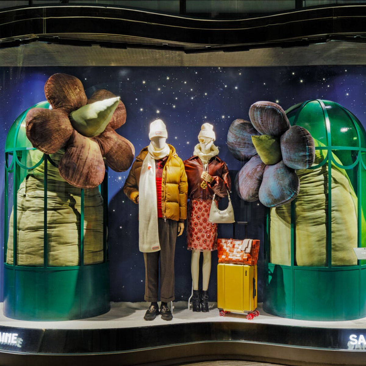 手仕事とアートと。サマリテーヌの光り輝くボタニカル・ノエル。