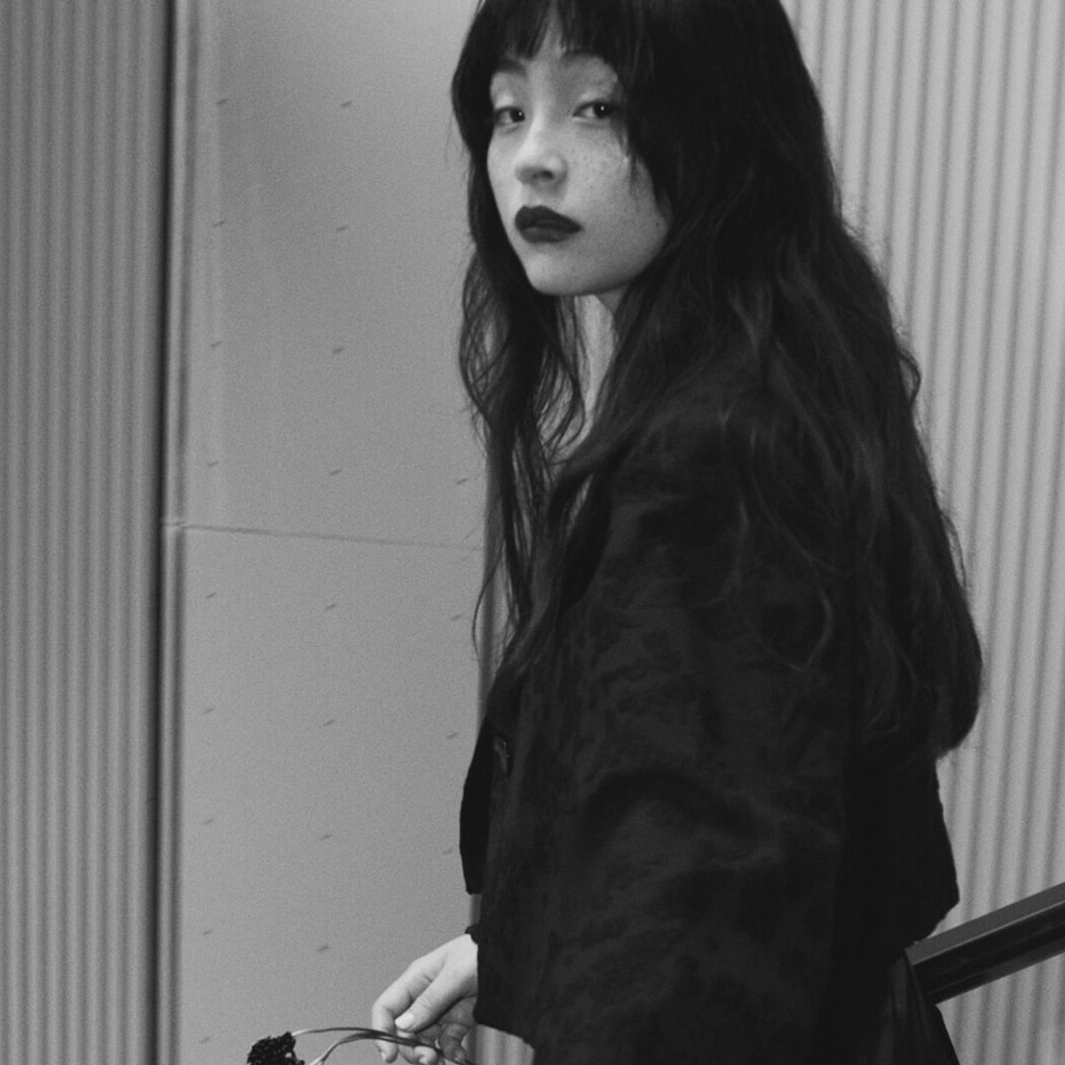 予算2000円以下で発見する大人のプチプラ美容。 ピュアネスが叶う洗練の赤リップ。