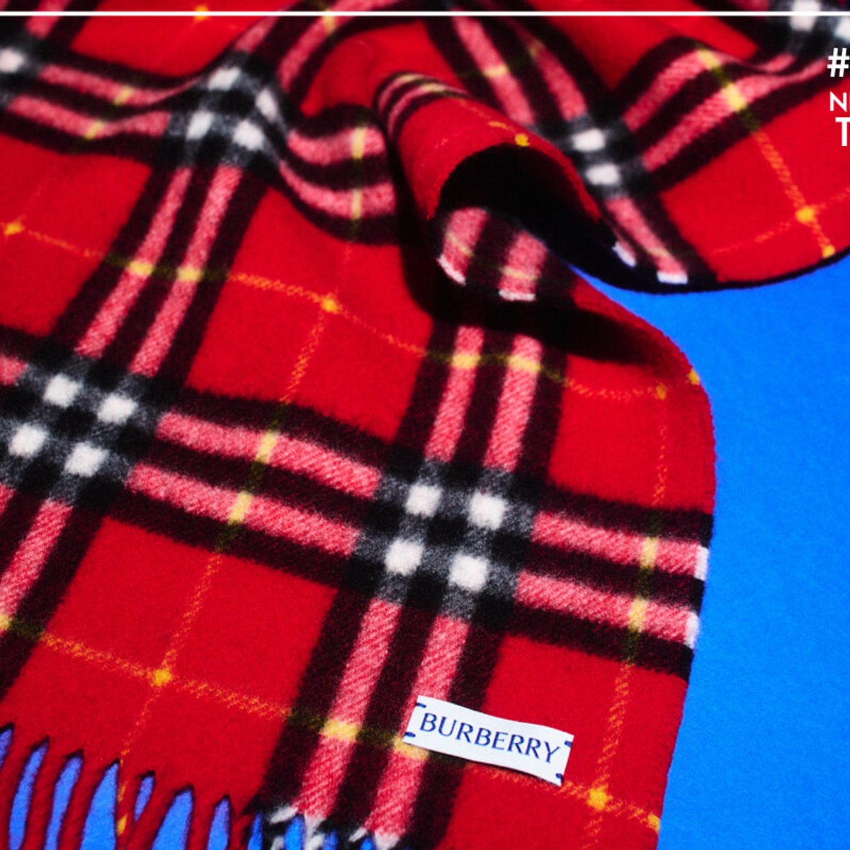 冬の装いが完成する永久定番。バーバリーのカシミヤストールが必要な理由。【バーバリーのNEWアイコン vol.8】