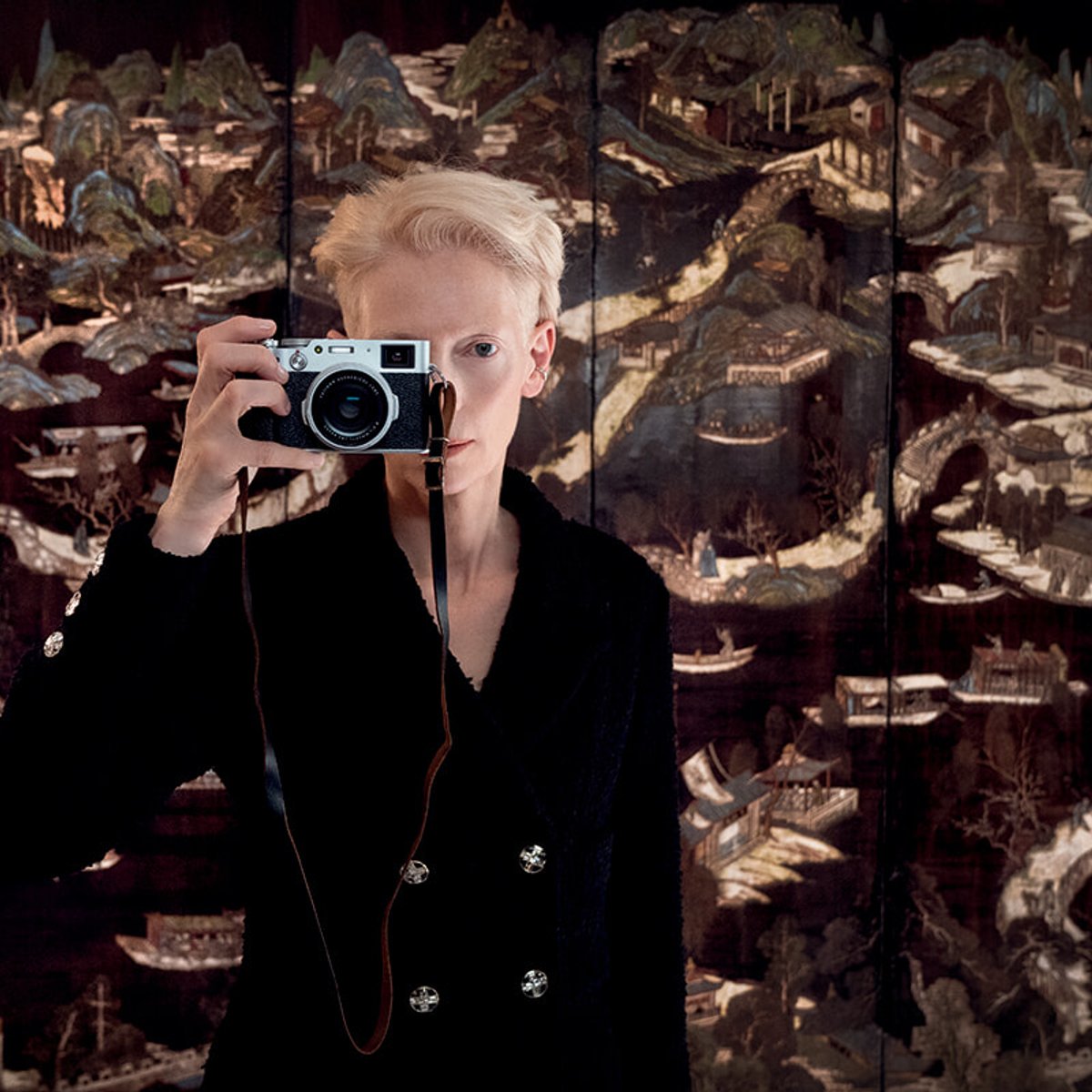 シャネルから速報！ショーに先駆け、ティルダ・スウィントンとヴィム・ヴェンダース監督がタッグを組んだショートフィルムが公開。