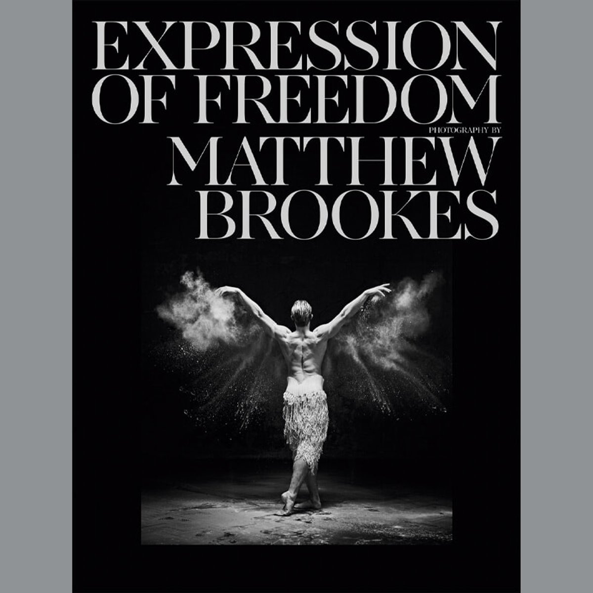 オペラ座ダンサーも被写体に。マシュー・ブルックスの写真集。