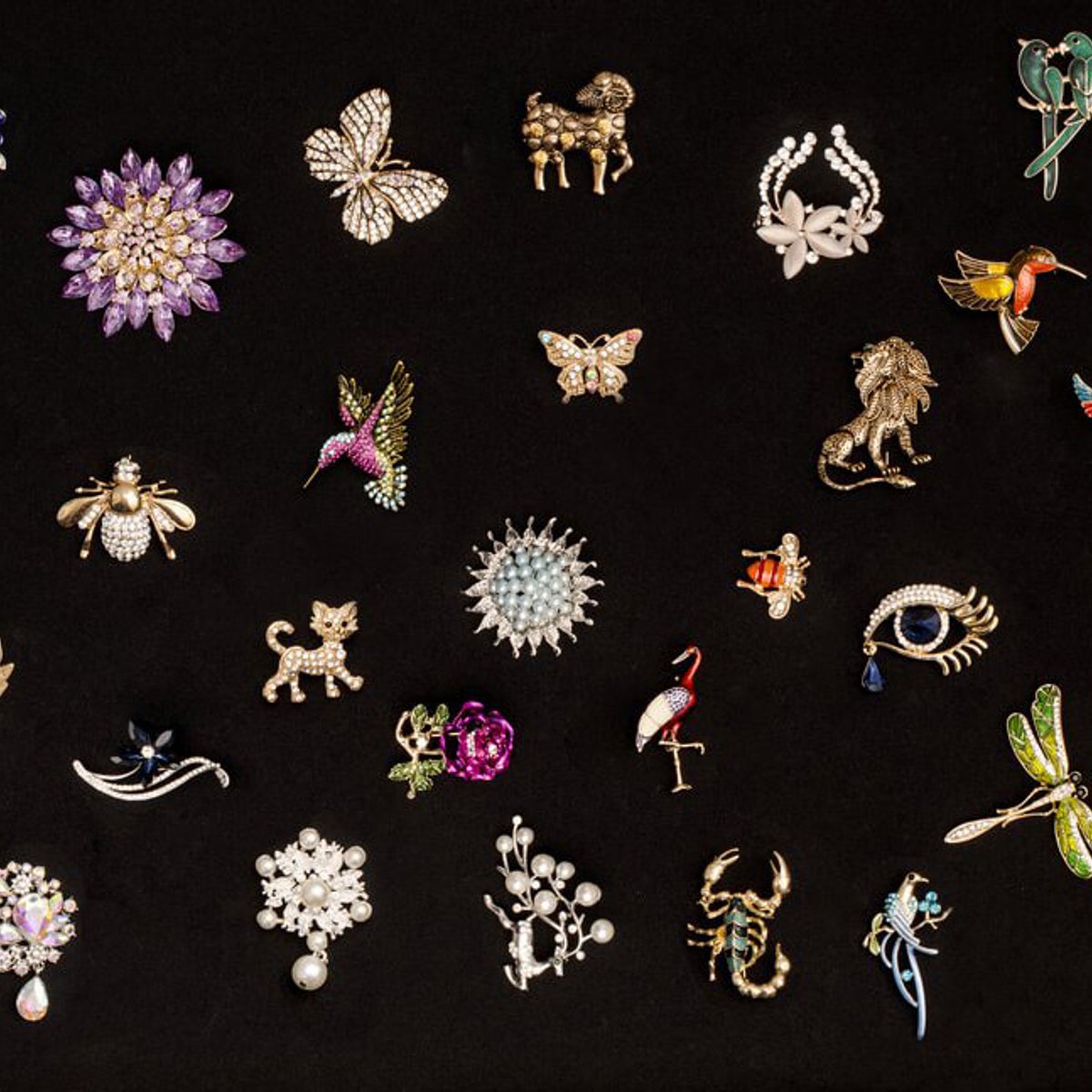 ヴィクトリア朝の名品だった！ 4000円のヴィンテージブローチについた驚きの鑑定額は？