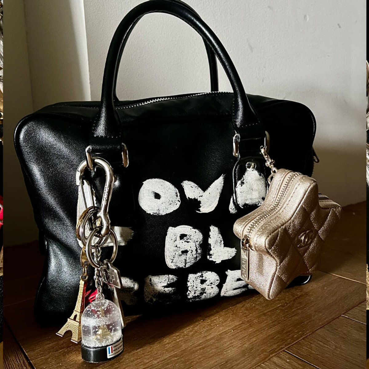 バッグのキーホルダーチューンにより、ご当地キーホルダーが日の目をみる。