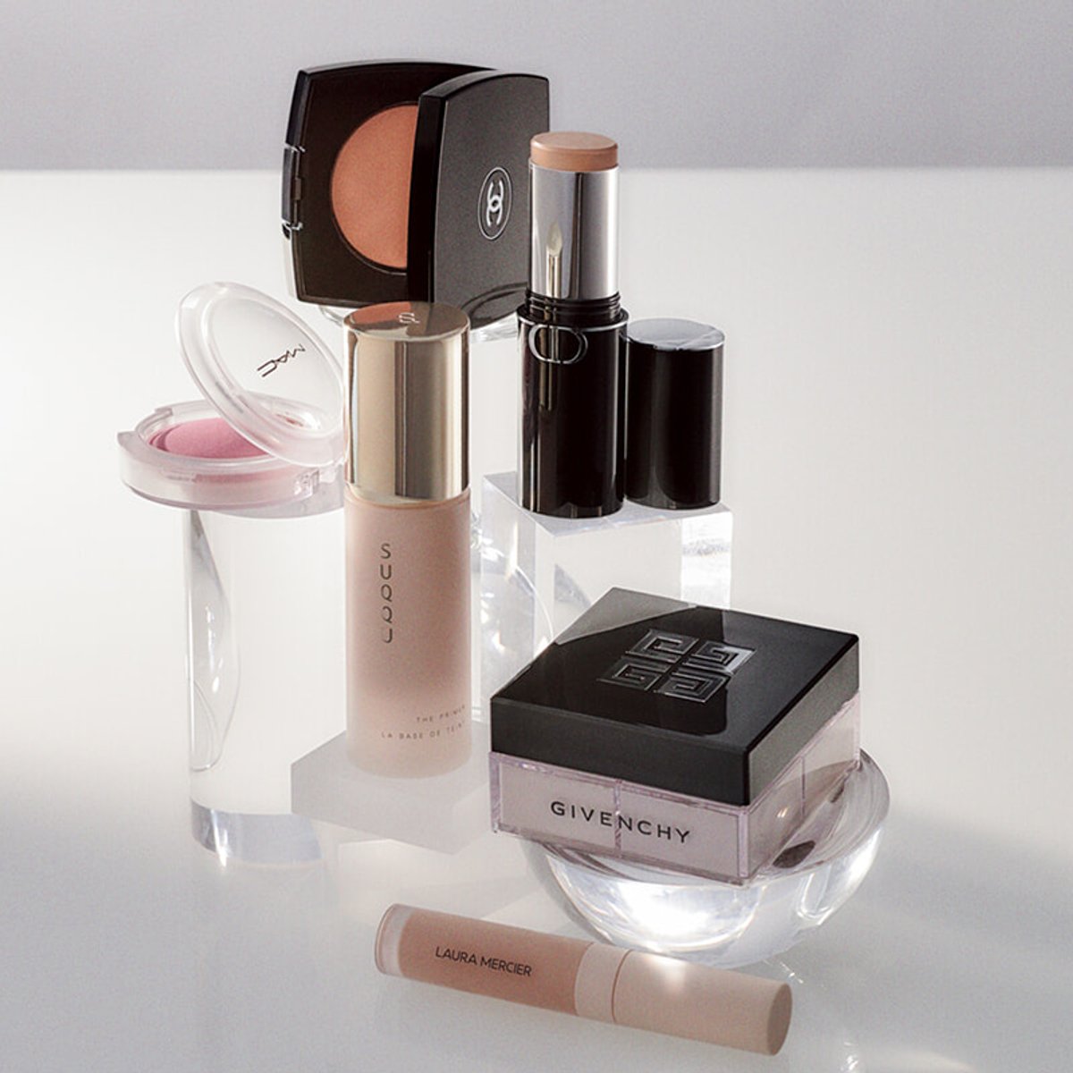 【下地・ベースメイク】2024年のおすすめ！ 何も纏っていないフリをする、薄膜のフィルターで肌づくり。