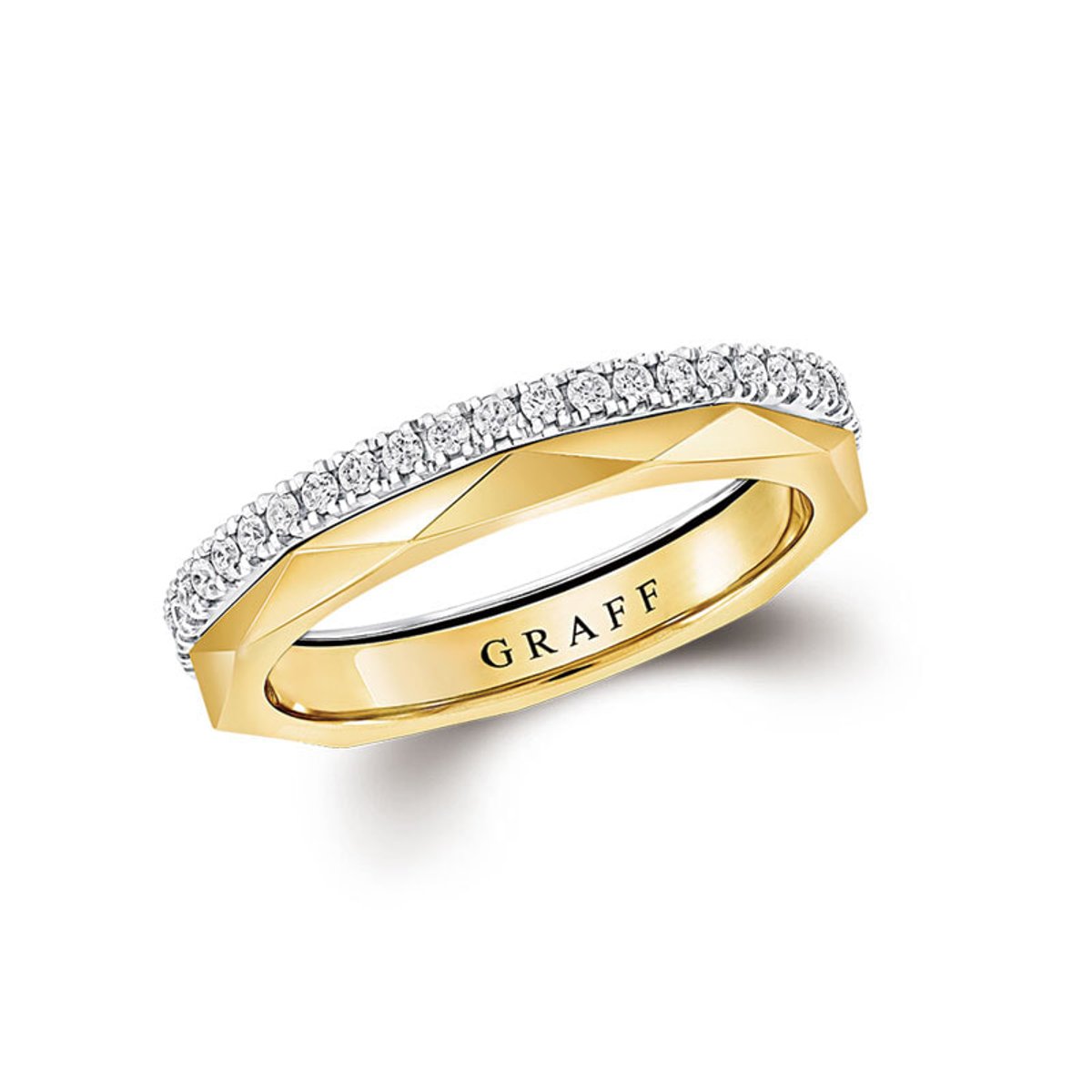 自分で購入してこそ、と誓ったグラフのリング。