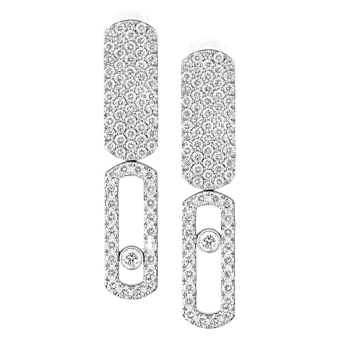 メシカのイヤリング「ムーヴ」で、クールなグレーヘアに！