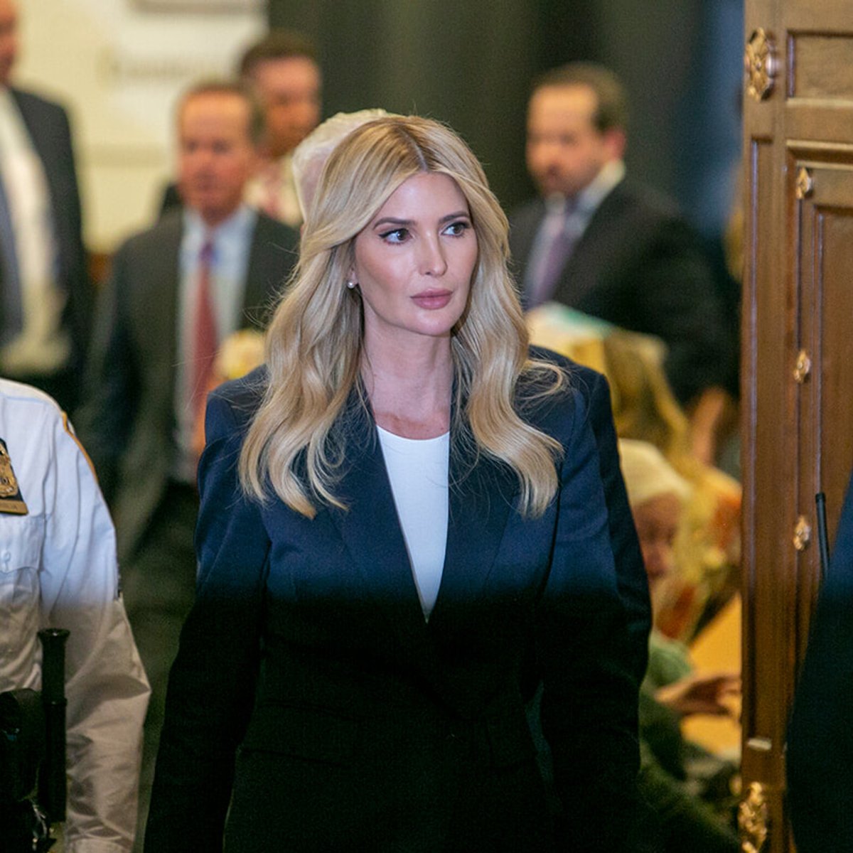 43歳のイヴァンカ・トランプ、鍛え抜かれた身体を披露！