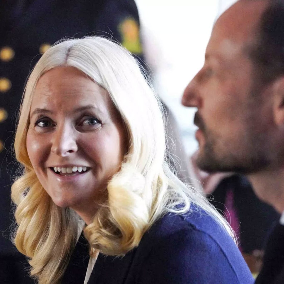 ノルウェーのメッテ＝マリット王太子妃、レイプで告発された息子について初めてコメント。
