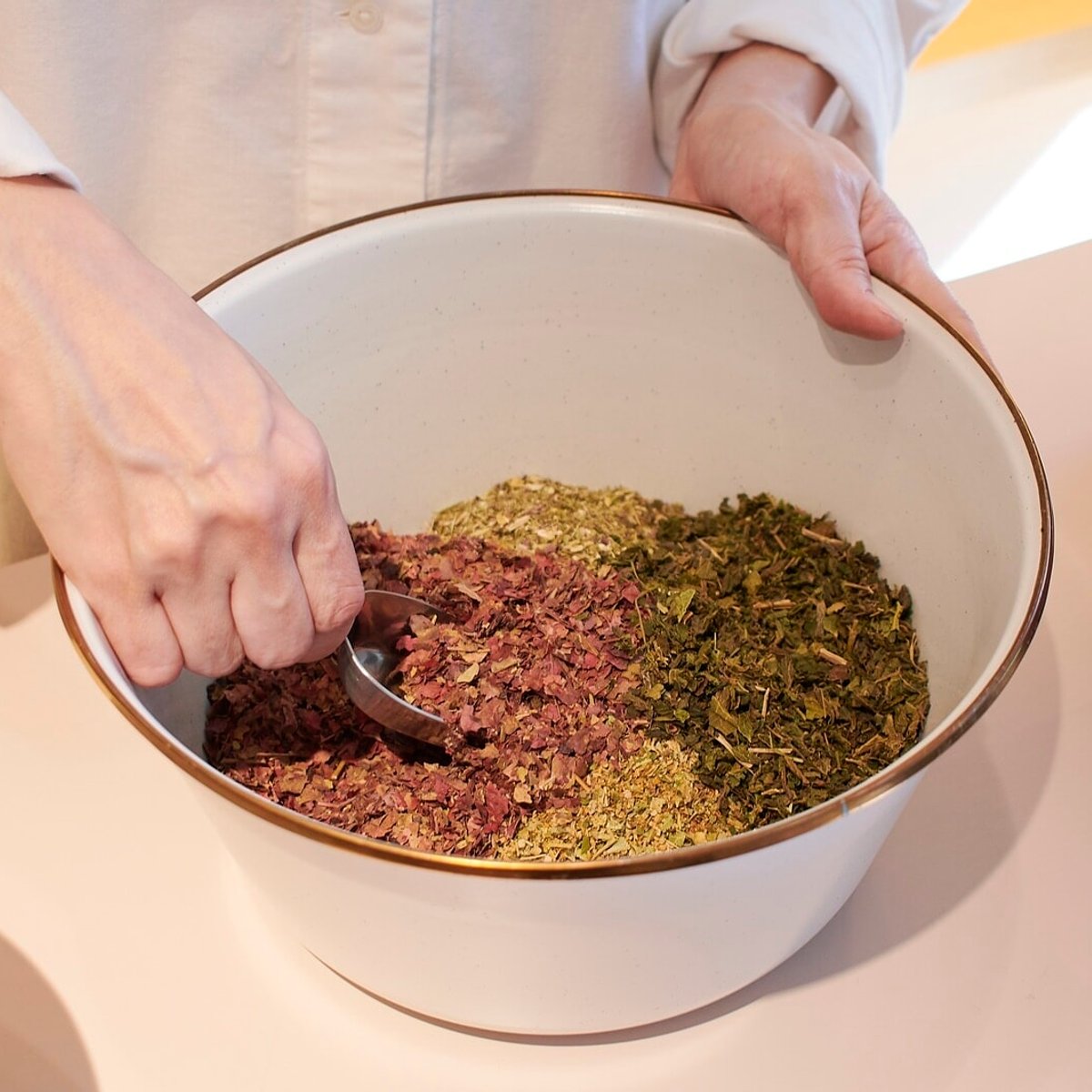 【3/22開催】春、暮らしに植物の力を。森田敦子先生のフィトテラピー入門レッスン参加者募集！