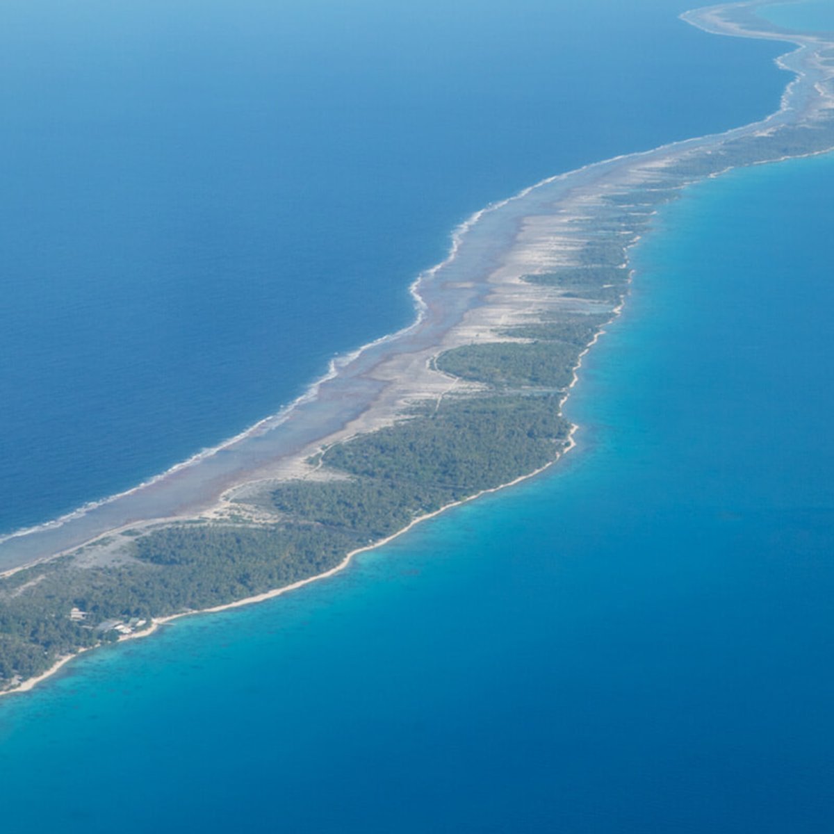 ランギロア島、ダイバー憧れの海を満喫するヴァカンス。【タヒチの島々】