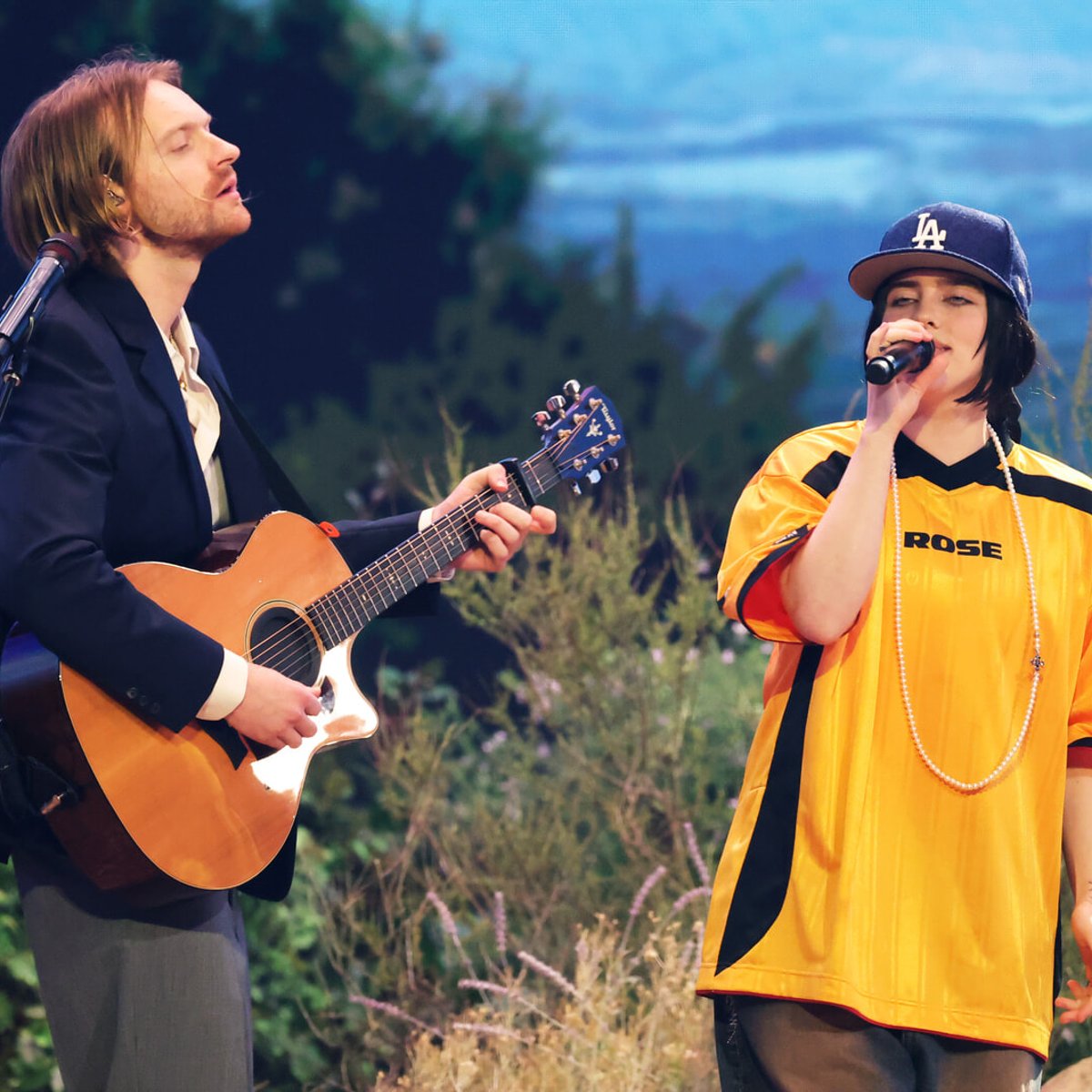 ビリー・アイリッシュのキャップを作った老舗ウールメーカーって？