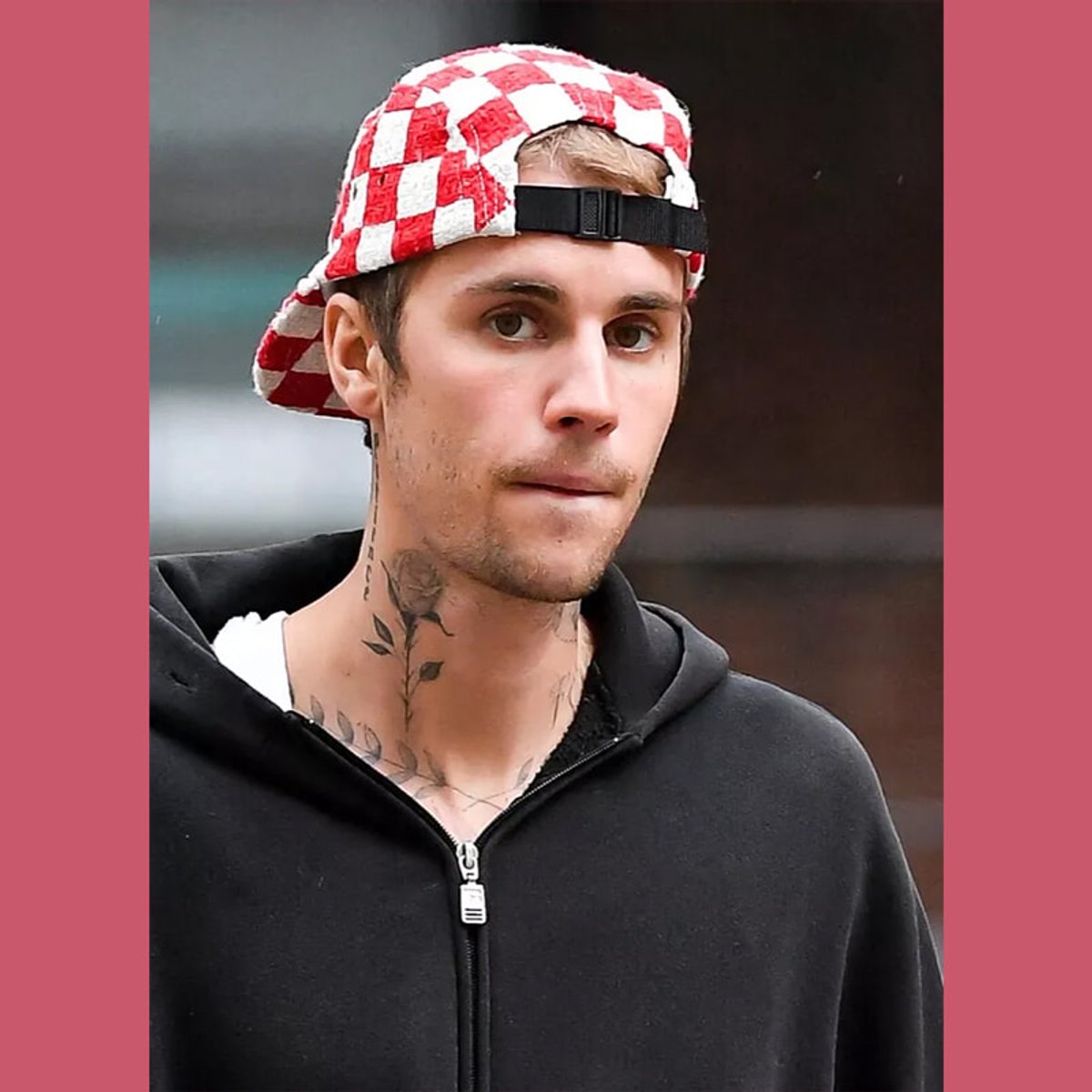 痩せこけ、うつろな視線のジャスティン・ビーバーの姿がファンを心配させる。