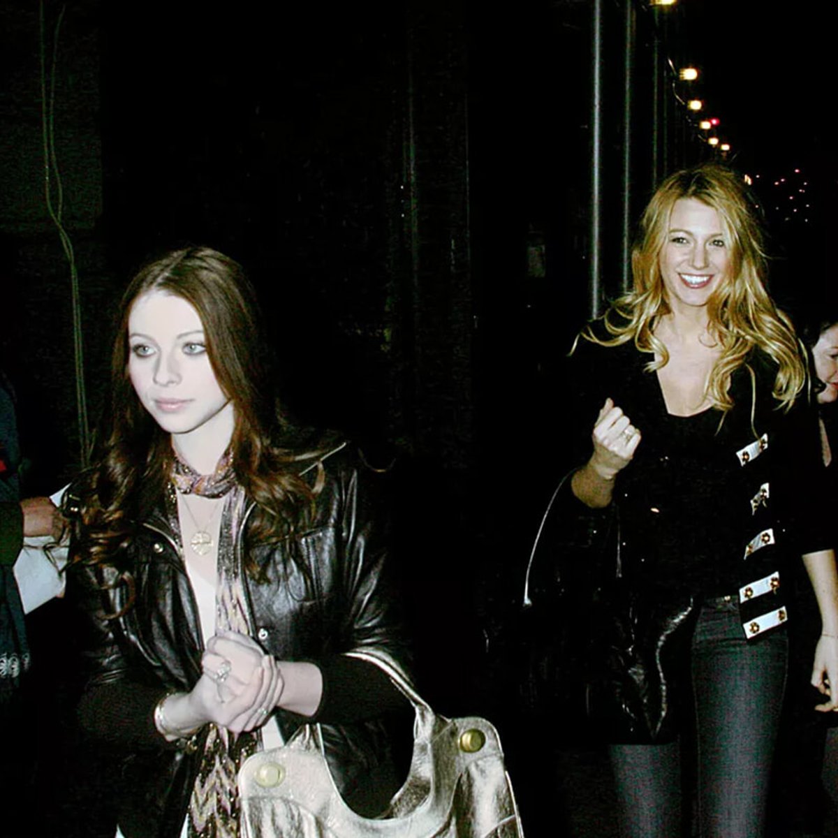 ゴシップガールのスター、ミシェル・トラクテンバーグが死去。ブレイク・ライブリーが捧げた賛辞の言葉。