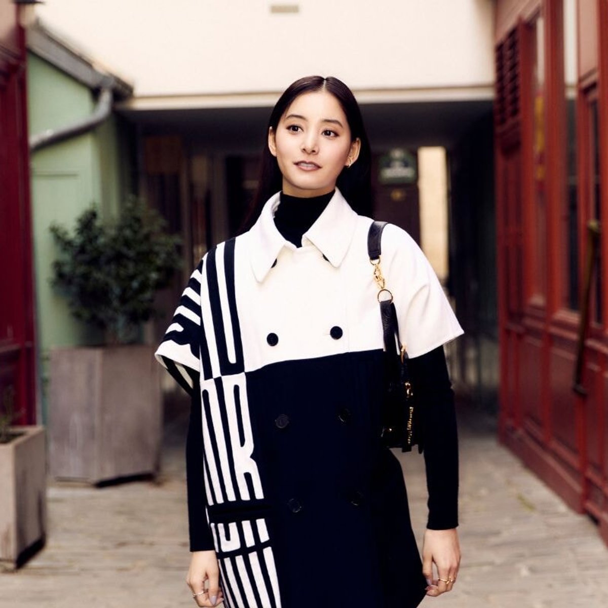 新木優子と巡る、パリで堪能したアール ドゥ ヴィーブルな3つの楽しみ方。