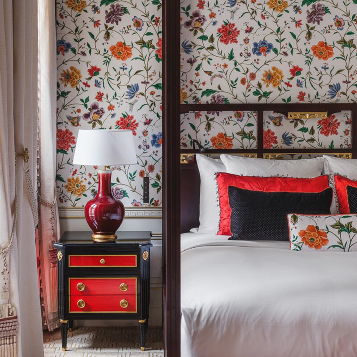 ハイジュエラーのショパールが誘う、ヴァンドーム広場の秘密のホテルへ。