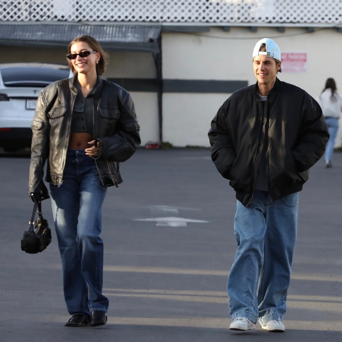 【写真】ジャスティン＆ヘイリー・ビーバー夫妻が纏う、この春夏参考にしたいカップルコーデ集。