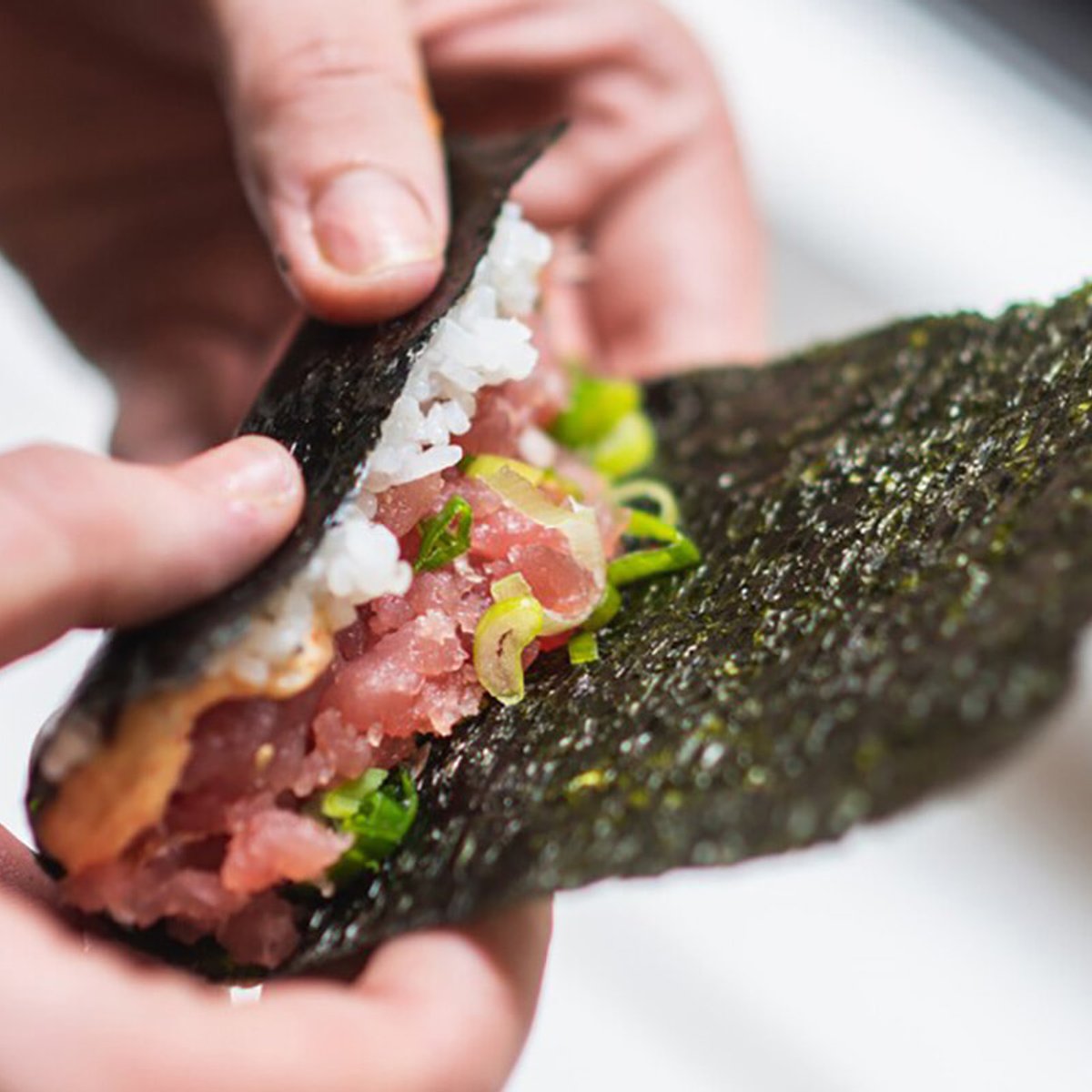 スイーツでおなじみマルティール通りに、手巻き寿司バーのドキドキが開店。