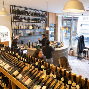 ワイン&アイスクリーム専門店「フォルドゥロル」で一日を締めくくり。