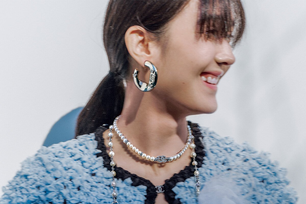 250403-costume-jewelry-chanel- 