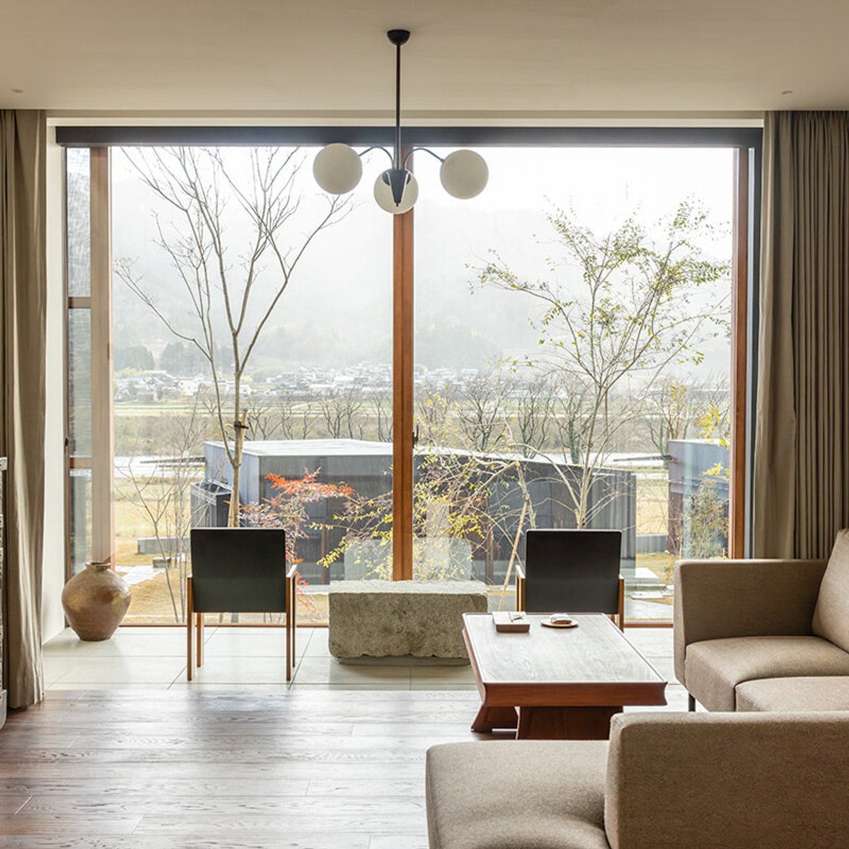 日本酒好きなら必訪！ 米のふるさとへ、美酒に浸る旅。【福井県・永平寺町｜歓宿縁 エシコト】