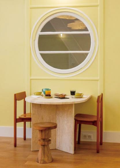 常設展は入場無料。自然と調和する、迫力のブロンズ彫刻を眺めて。