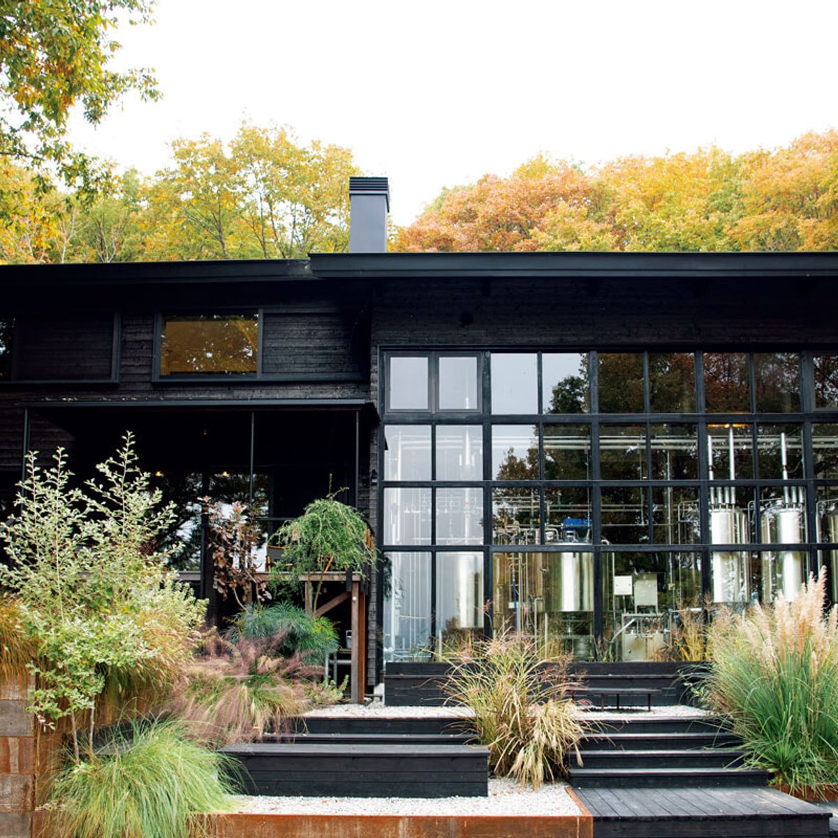 山梨・塩山「ステイ366／98ワインズ」で、ワインとビールと蕎麦を堪能。