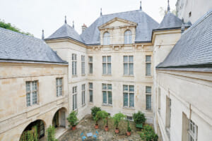 18世紀のアートが物語る、華麗なるブルジョアの暮らしを展覧会で。