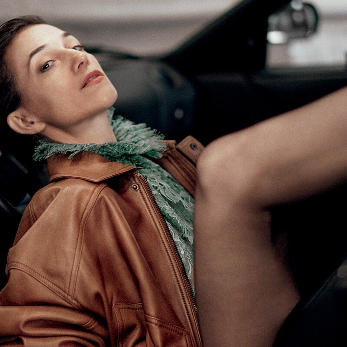 シャルロット・ゲンズブールとサンローラン、パリシックの表現者。