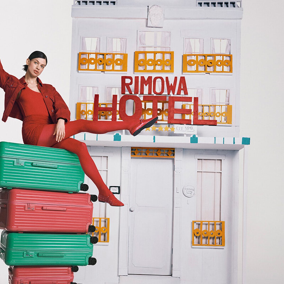 リモワの定番コレクションに、旅がもっと楽しくなる限定シーズナルカラーが登場！