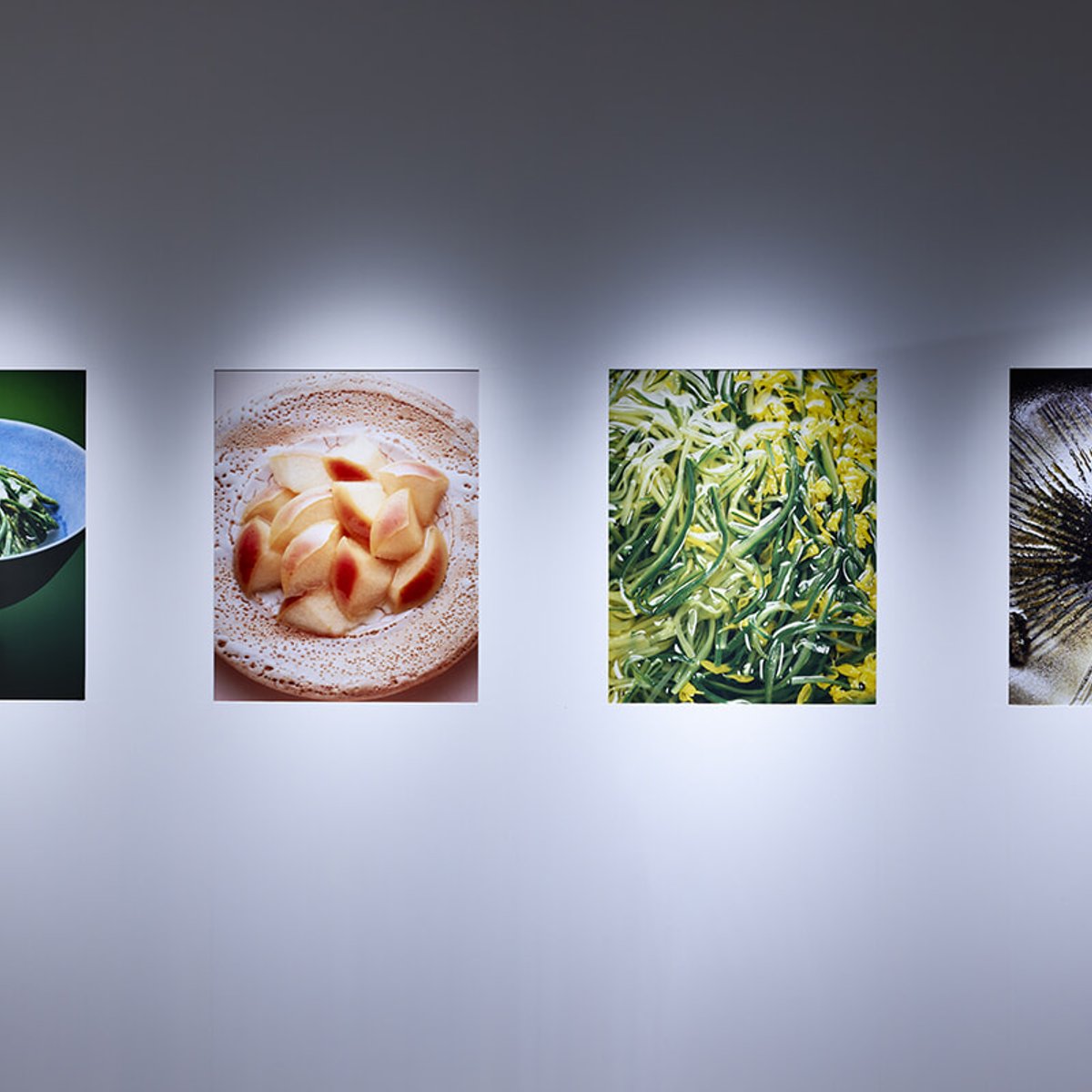 銀座と京都、2都市のイッセイ ミヤケのギャラリーで特別展示を開催。