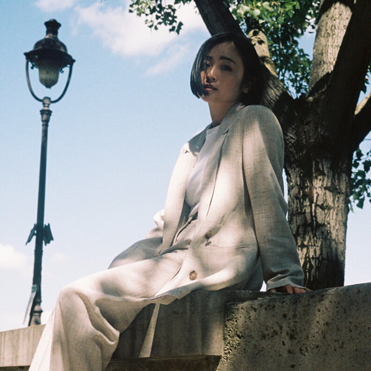 安達祐実、セザンヌとパリの街角で。