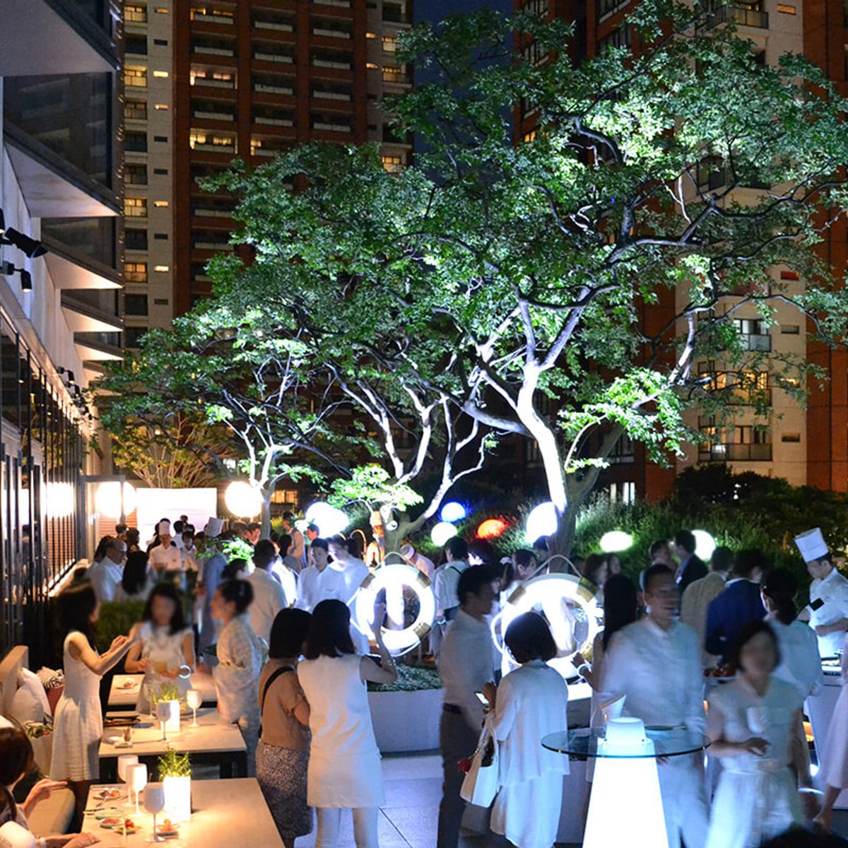 グランド ハイアット 東京で、オールホワイトがテーマのサマーナイトイベントを今年も開催。