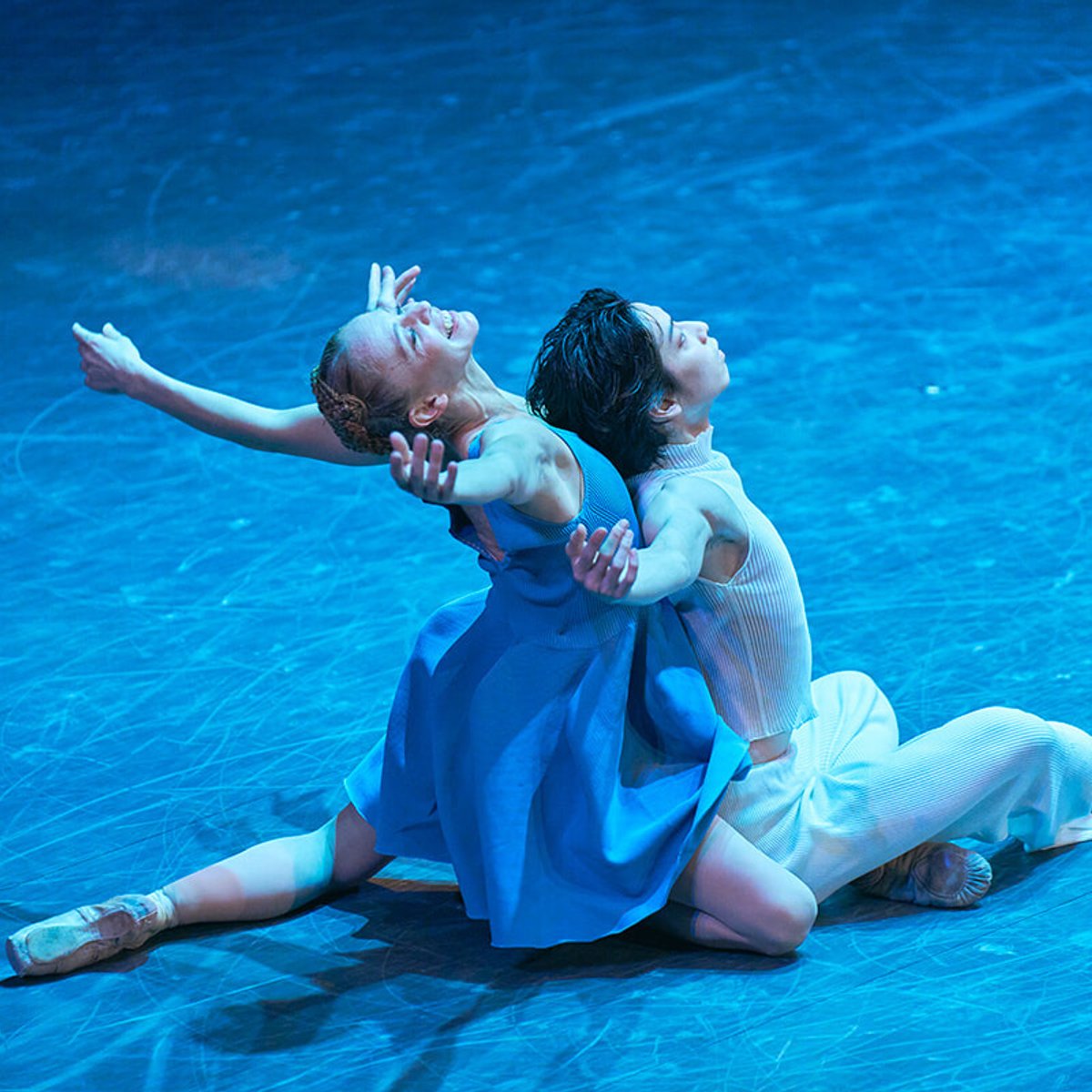 バレエとファッションが融合した話題作『EOL』、CFCLによる衣装の制作秘話に迫る。