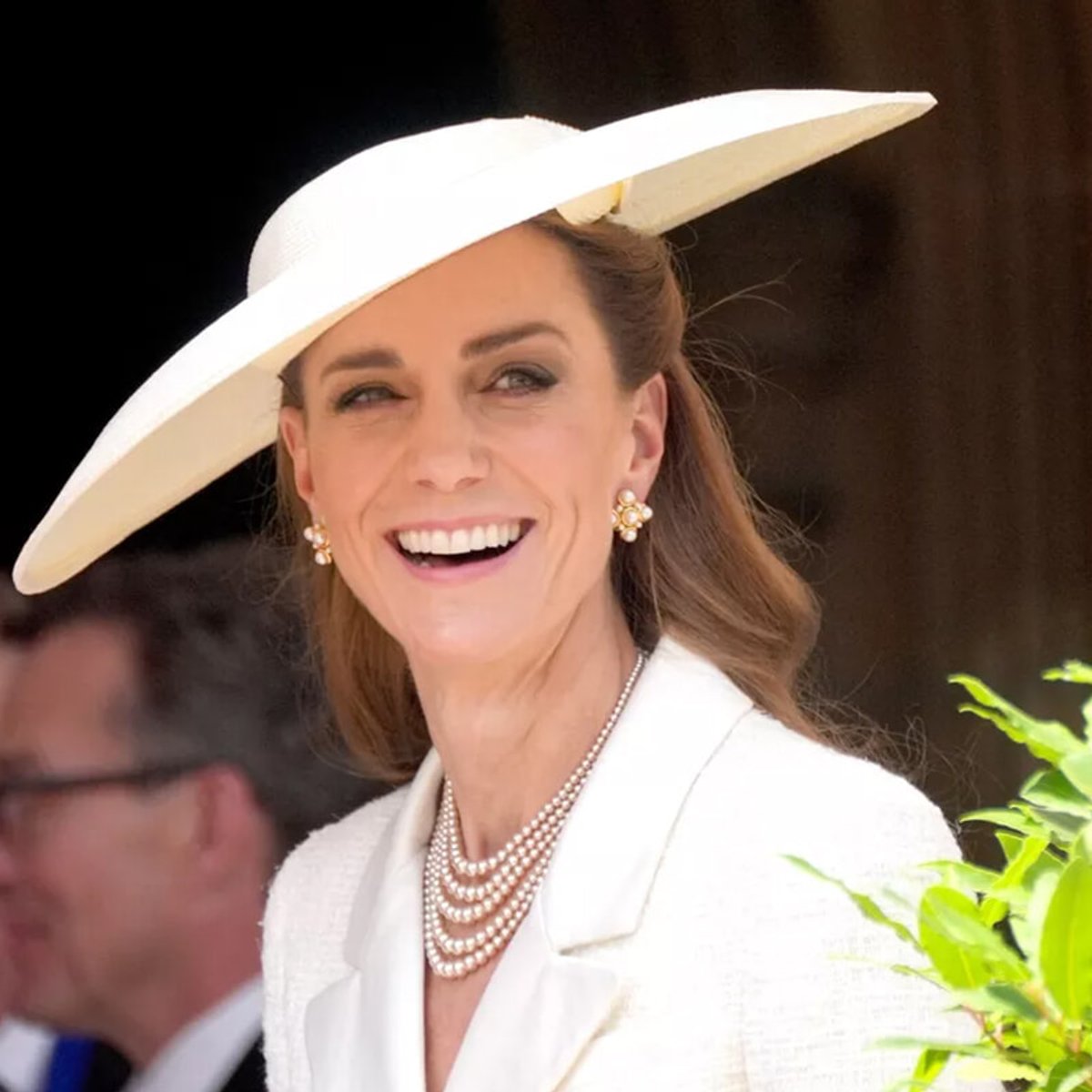 キャサリン皇太子妃、ガーター勲章授与式で纏った白いドレス姿が美しすぎると話題に！